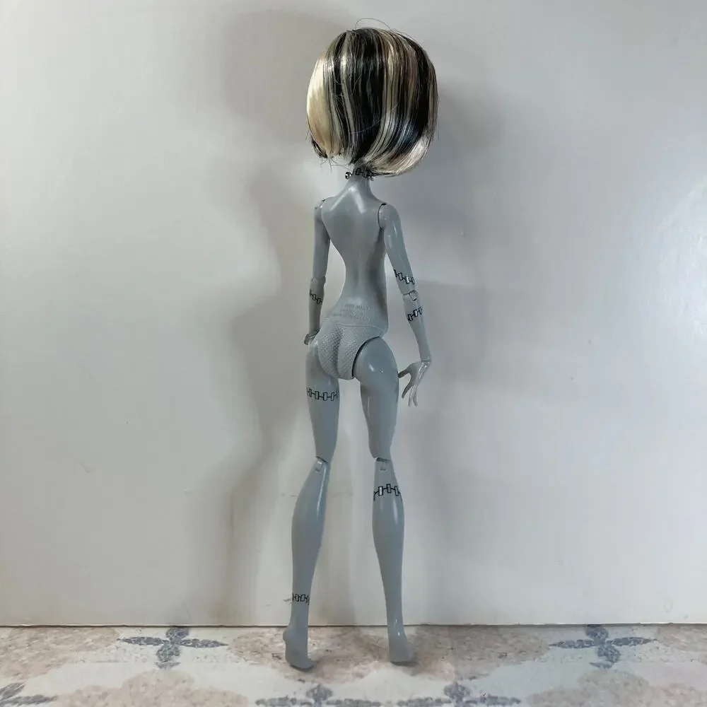 monster high d21 monster